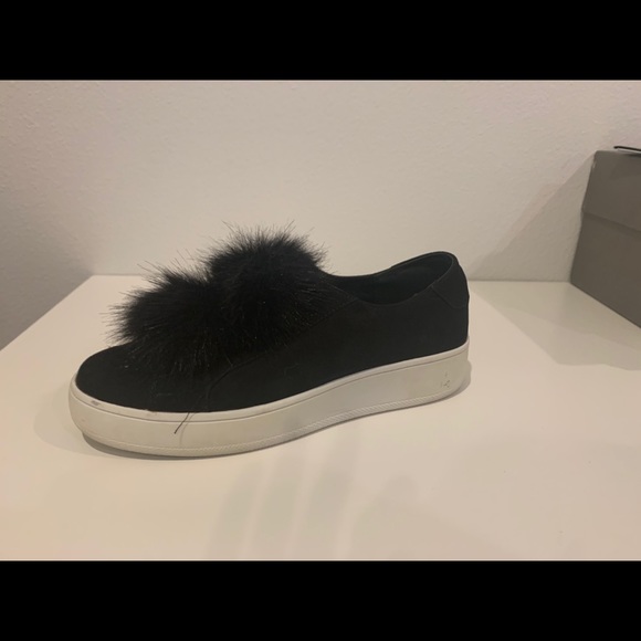 Steve Madden Pom Pom Shoes - Picture 4 of 4